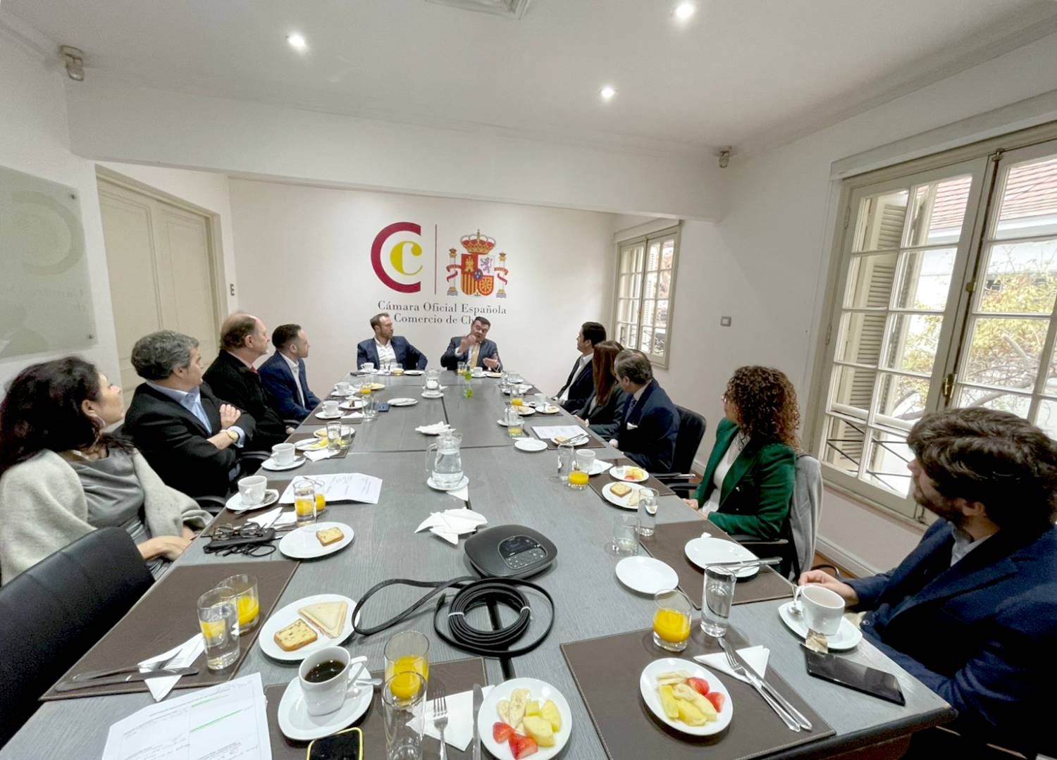 El Director General de HCC, Alberto Gonzalo, participa en  un desayuno de trabajo en Santiago de Chile en la Cámara de Comercio Hispano Chilena